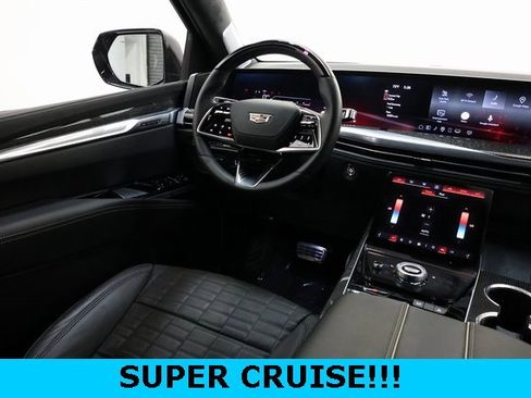 Used 2025 Cadillac Escalade V image 16