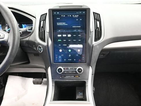 Used 2024 Ford Edge SEL w/ Convenience Package AWD/4WD image 18