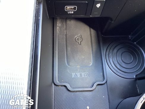Used 2022 Hyundai Palisade SEL w/ 8P Bench Seat Package AWD/4WD image 24