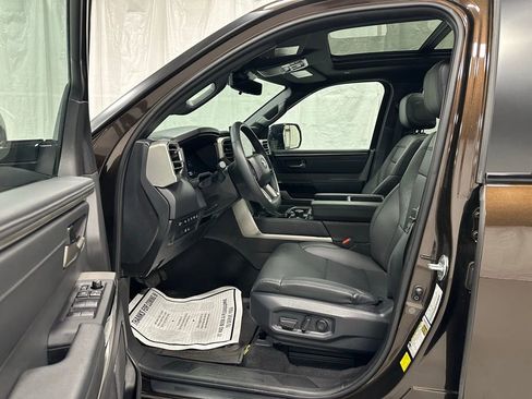 Used 2025 Toyota Tundra Limited image 7