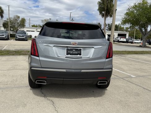 New 2026 Cadillac XT5 Luxury image 4