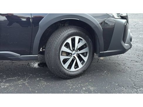 Used 2024 Subaru Outback Premium AWD/4WD image 10