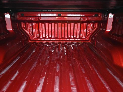 Used 2024 Chevrolet Colorado Z71 w/ Z71 Convenience Package 2 image 29