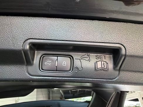 Used 2022 Ford Explorer ST w/ ST Street Pack AWD/4WD image 10