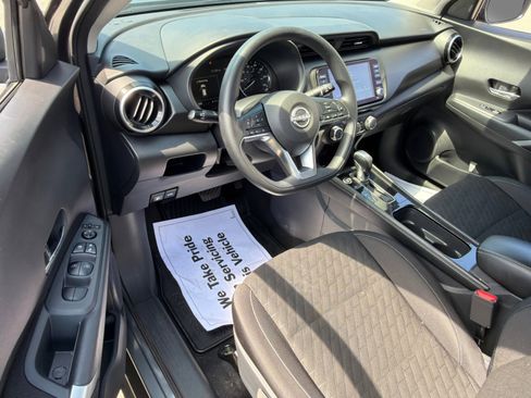 Used 2024 Nissan Kicks SV FWD image 18