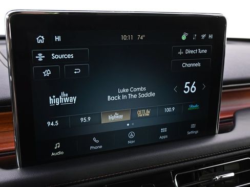 Used 2023 Lincoln Aviator Reserve w/ Equipment Group 201A AWD/4WD image 29