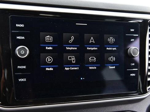 Used 2023 Volkswagen Atlas Cross Sport SEL image 14