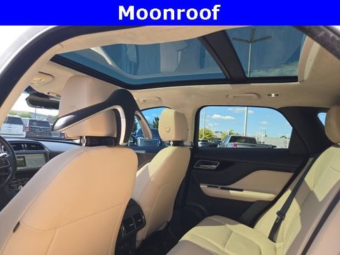 Used 2020 Jaguar F-PACE Premium image 5