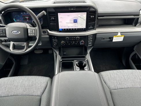 New 2026 Ford F250 XLT w/ XLT Premium Package AWD/4WD image 12