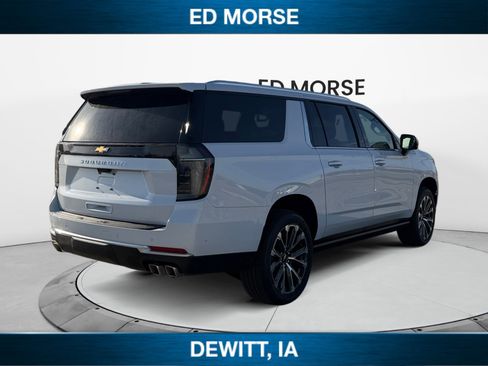 New 2026 Chevrolet Suburban High Country AWD/4WD image 5