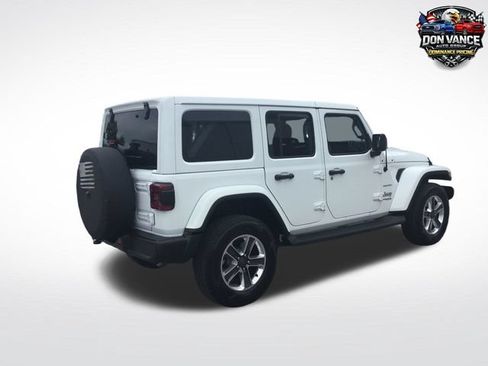 Used 2022 Jeep Wrangler Unlimited Sahara w/ LED Lighting Group AWD/4WD image 5