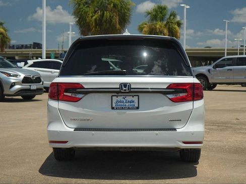 Used 2022 Honda Odyssey Touring image 5
