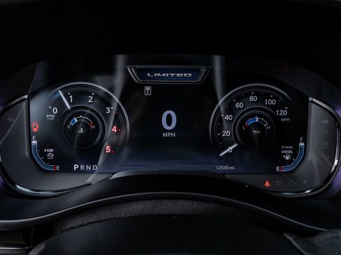 Used 2025 RAM 3500 Limited image 20