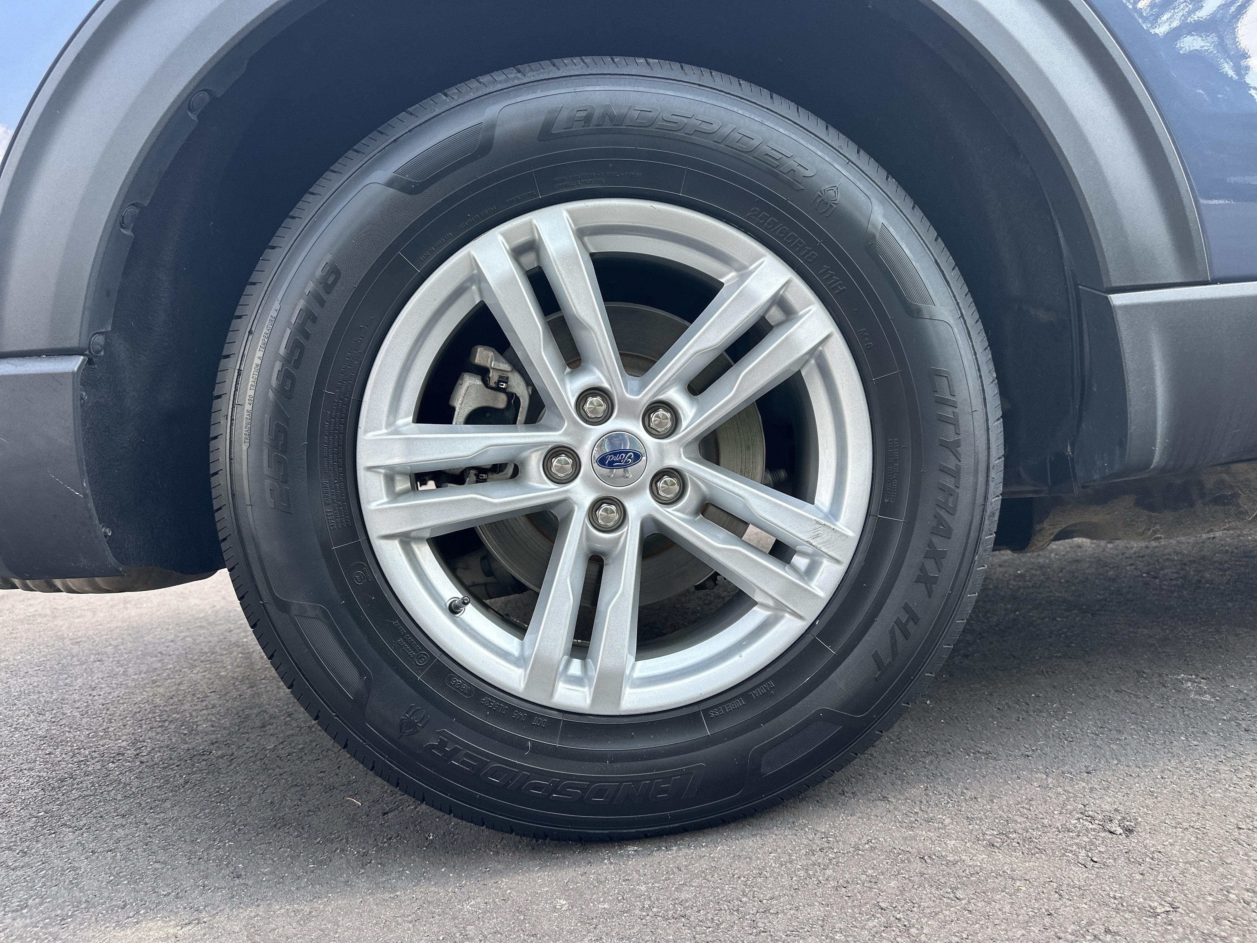 Used 2021 Ford Explorer XLT w/ Equipment Group 202A RWD image 18