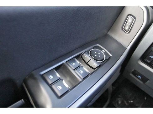 Used 2024 Ford F250 XLT AWD/4WD image 17