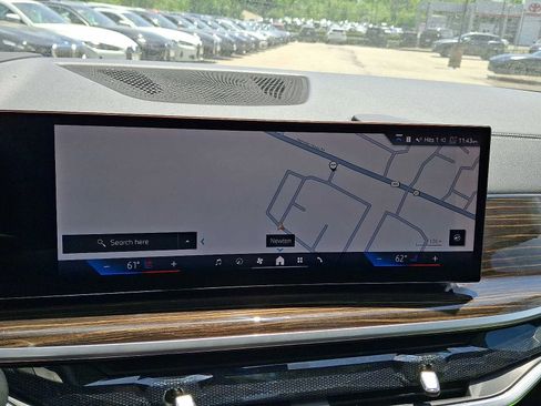 Used 2024 BMW X7 xDrive40i AWD/4WD image 17