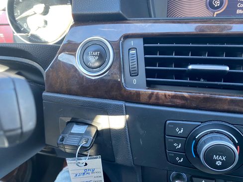 Used 2011 BMW 335i Sedan image 13