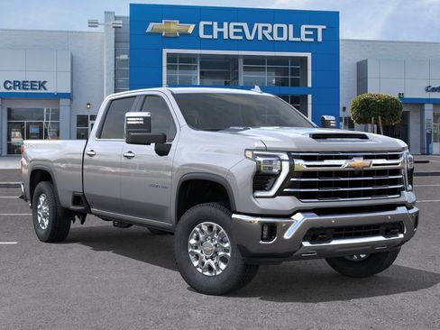 New 2026 Chevrolet Silverado 3500 LTZ w/ LTZ Premium Package AWD/4WD image 32