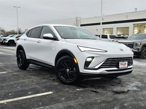 Certified 2025 Buick Envista Preferred image 2