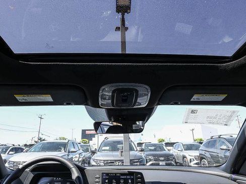 New 2026 Hyundai Elantra SEL Sport image 17