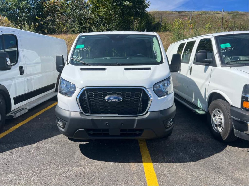 Used 2025 Ford Transit 250 Low Roof w/ Exterior Upgrade Package RWD image 8