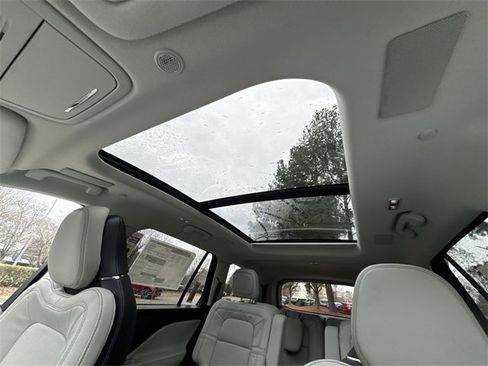 New 2026 Lincoln Aviator Reserve image 22