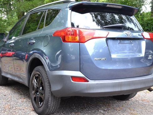 Used 2014 Toyota RAV4 LE AWD/4WD image 6