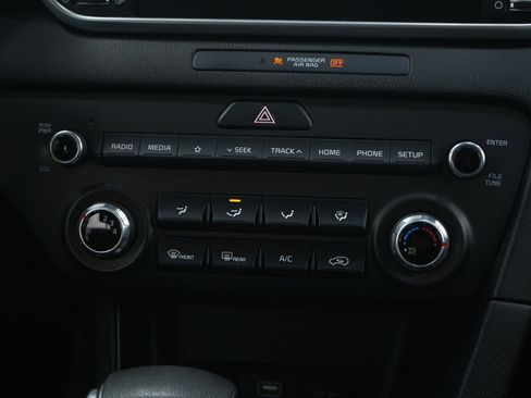 Used 2021 Kia Sportage LX image 18