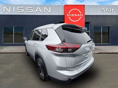 Used 2025 Nissan Rogue SV w/ SV Premium Package AWD/4WD image 4