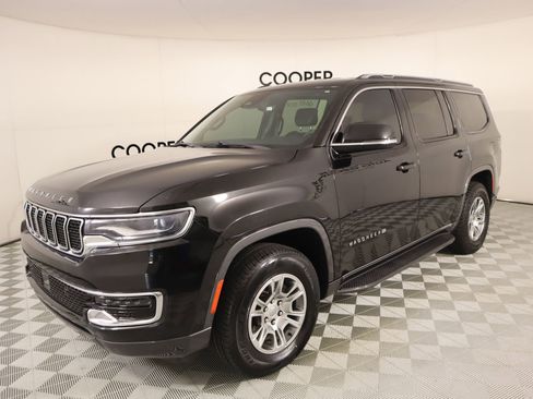 Used 2022 Jeep Wagoneer Series I image 11