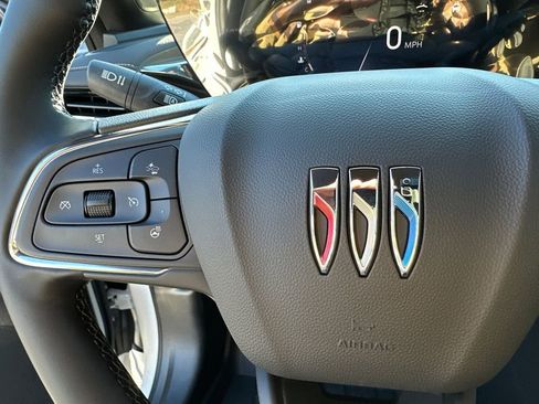 New 2026 Buick Envista Avenir image 25