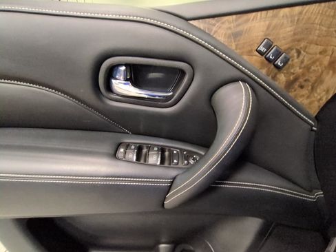 Used 2023 INFINITI QX80 Premium Select w/ Cargo Package image 10