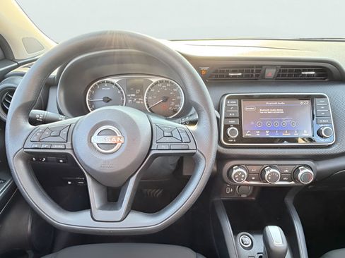 Certified 2025 Nissan Kicks Play S FWD image 21
