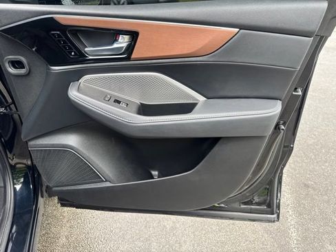 Used 2022 Acura MDX SH-AWD w/ Technology Package image 9