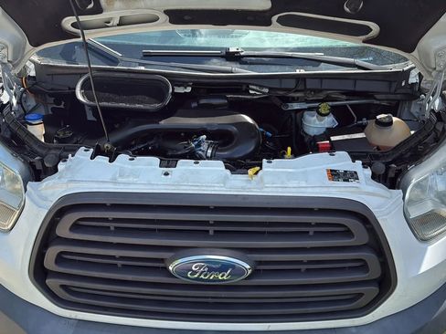 Used 2017 Ford Transit 150 XL image 10