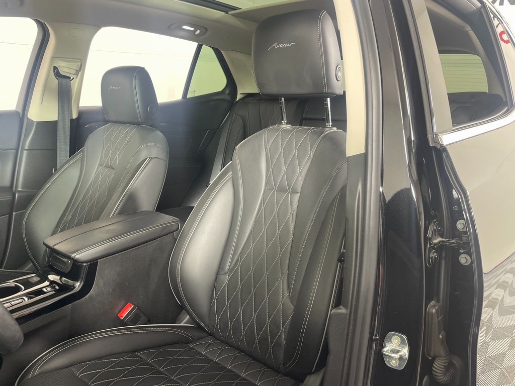 Used 2023 Buick Envision Avenir AWD/4WD image 25