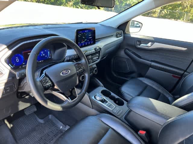 Used 2022 Ford Escape SEL w/ Technology Package FWD image 11