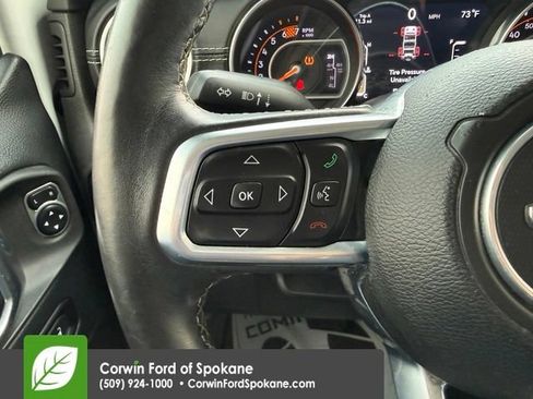 Used 2019 Jeep Wrangler Unlimited Sahara AWD/4WD image 23