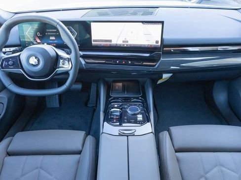 New 2025 BMW 530i xDrive 530i xDrive image 22