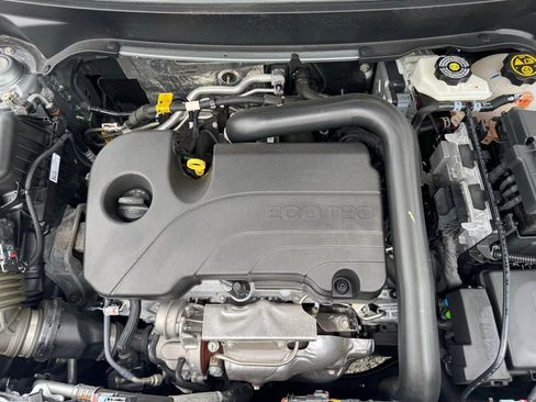 Used 2023 Chevrolet Equinox LT FWD image 14