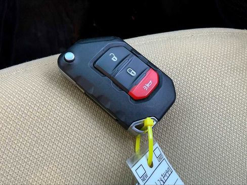 Used 2020 Jeep Wrangler Sport image 13