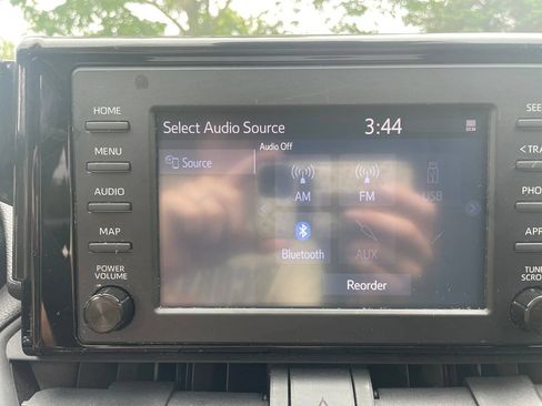 Used 2019 Toyota RAV4 XLE w/ Convenience Package AWD/4WD image 14