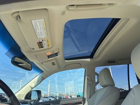 Used 2019 Lexus GX 460 Premium w/ Premium Package image 23