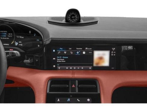 Used 2021 Porsche Taycan image 15