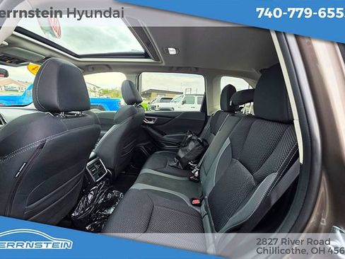Used 2024 Subaru Forester Premium AWD/4WD image 24