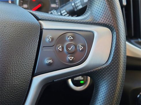 Used 2023 GMC Terrain SLE w/ Driver Convenience Package image 23