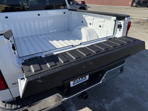 New 2026 Chevrolet Silverado 1500 LTZ image 18