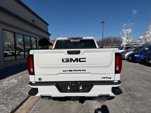 Used 2025 GMC Sierra 1500 AT4 w/ AT4 Premium Package image 8