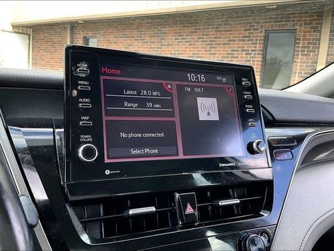 Used 2021 Toyota Camry XSE image 22