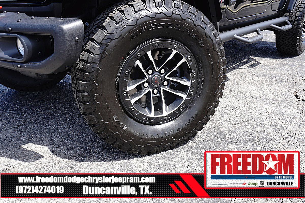 Used 2026 Jeep Wrangler Unlimited Rubicon AWD/4WD image 9